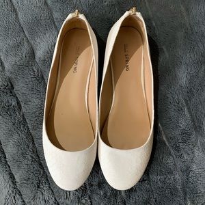 Call it Spring White Ballerina Flats